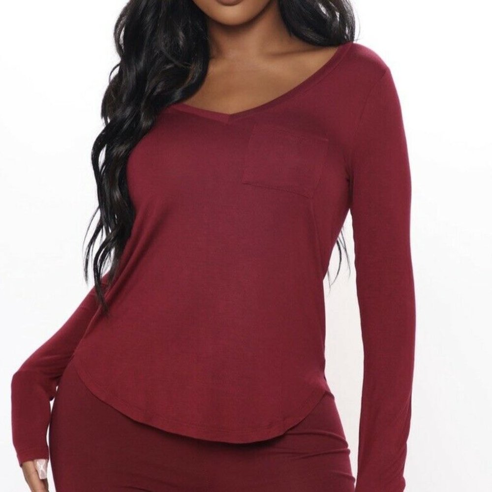 Fashion Nova Size M Red Wine Long Sleeve Top EUC